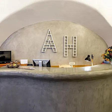 Anatoli & Fira (Santorini)