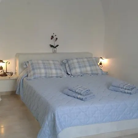 Anatoli & Fira (Santorini)