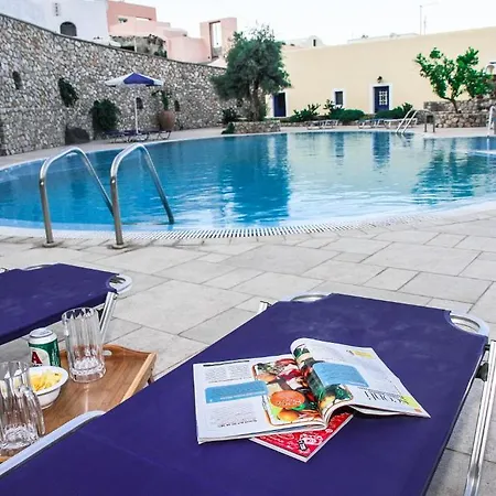 Anatoli Fira (Santorini)